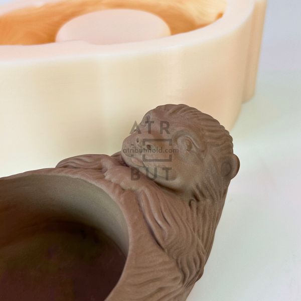 Silicone mold Otter planter